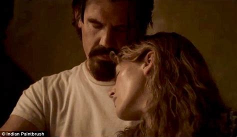 Labor Day Trailer Kate Winslet And Josh Brolin Develop A Complicated