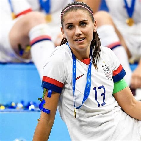 Alex Morgan 13 Uswnt 2019 Fifa Womens World Cup France Female Soccer Players Soccer Girl