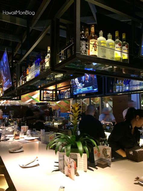 Maybe you would like to learn more about one of these? Hawaii Mom Blog: California Pizza Kitchen at Ka Makana Ali ...