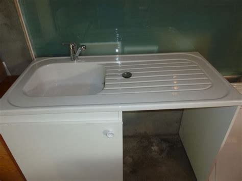 L'évier et le lave vaisselle étant deux appareils à travers desquels. Meuble Cuisine Evier Integre Ikea - Isotope Design