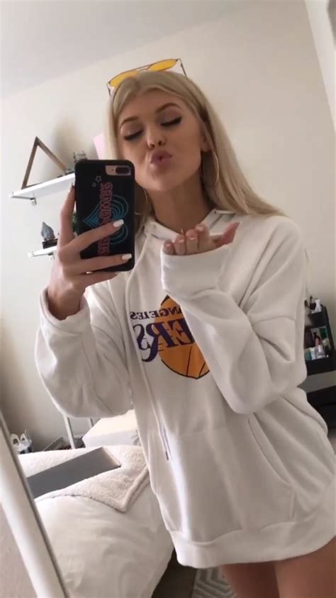 Pin By Ew On Girls Loren Gray Loren Gray Snapchat Blonde Girl Selfie