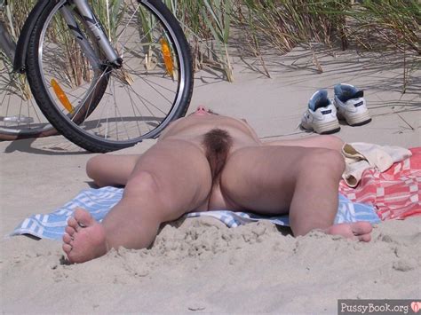 Hairy Cunt On Nude Beach Pussy Pictures Asses Boobs Largest