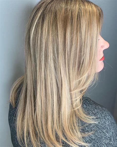 Light Ash Blonde Hair What It Looks Like Trendy Examples