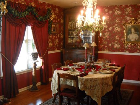 Inside beautiful victorian manor stunning period features, magnificent victorian home dating back mid drawing room marble fire surround cast fireplace feature which echoed dining also ground floor. Victorian Wanna Be: Christmas in the Dining Room