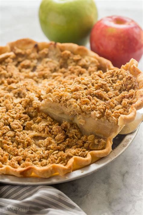This Apple Crumble Pie Is Loaded With Tender Apples Warm Spices And A Crunchy Oat Brown Sugar