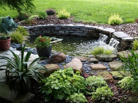 36 Charming Koi Pond With Fountain Design Ideas Garden Pond Design