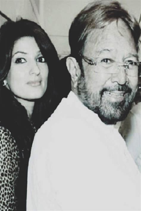 Birthday Special Rare Pictures Of Twinkle Khanna And Rajesh Khanna