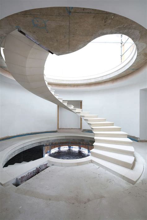 In this video, we're continuing our series on completing a sketchup model for use inside of layout 2020 by adding stairs and interior walls to our model!the. Gallery of See The Engineering Behind This Floating, Award ...