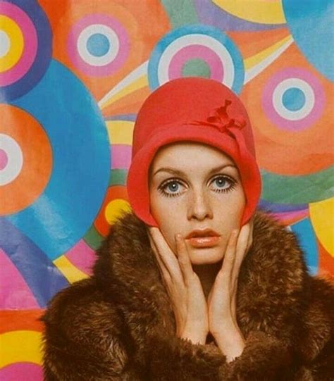 Pin By Lisa Holmes On Style Muses Twiggy 60s Photoshoot 1960s Aesthetic