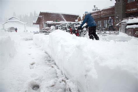 Storms Bring 4 Feet Of New Snow To Sierra Nevada Resorts Times Herald