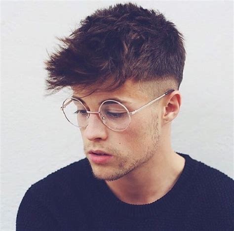 Beards are becoming more and more popular, since they make a face look more manly and respectable. Top 25 Best Beard Styles Without Mustache | Men's Style