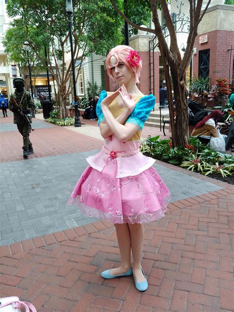 Awesome Pearl Cosplayer At Katsucon 2019 Rstevenuniverse