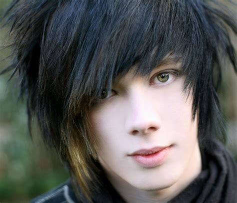 Pin By Nothingnessde On Colorful Babes Emo Hairstyles For Guys Emo Haircuts Gothic Hairstyles