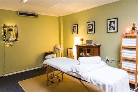 Gwen Davies Remedial Massage Therapy In Drummoyne Bay Sydney Australia Massage