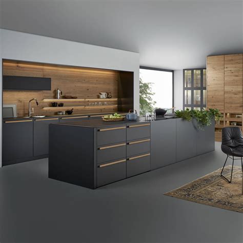 China Modern Style Black Color High Gloss Plywood Kitchen Cabinets