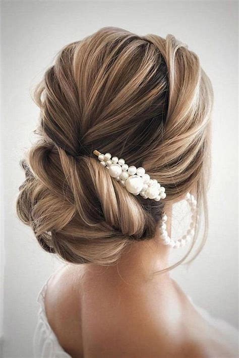 Top More Than 74 Wedding Hairstyles For Thick Hair Super Hot Ineteachers