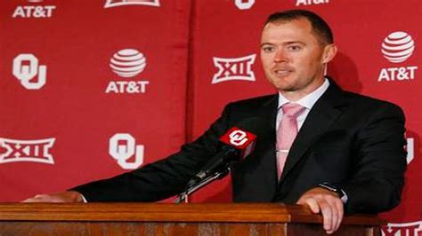 Lincoln Riley 33 Takes Over As Oklahomas Head Football Coach