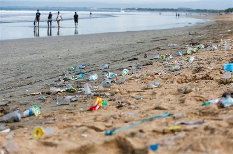One Way To Tackle Our Huge Plastic Pollution Problem Turn It Into Fuel