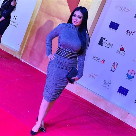 هي فنانة مصرية شهيرة وجميلة، برعت في تقديم العديد من الأدوار التلفزيونية والسينمائية خلال السنوات الأخيرة. صور .. رانيا يوسف بفستان لامع فى مهرجان أسوان | مبتدا
