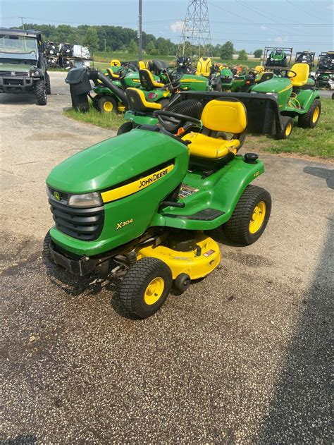 2014 John Deere X304 Lawn And Garden Tractors Mishawaka In