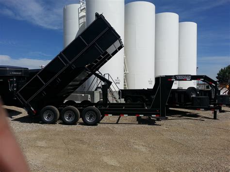 Gooseneck trailer rentals are one of our most popular rentals as they can haul heavy equipment, hay and heavy loads. GOOSENECK HYDRAULIC DUMP TRAILERS - Total Machinery