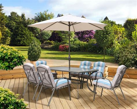 All of out rattan garden furniture sets are weather proof and lightweight. Pagoda Roma 6 Seater Dining Garden Furniture Set with Parasol