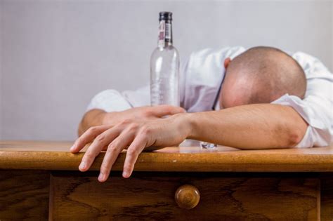 Alcohol Overdose What Are The Signs Of Alcohol Poisoning