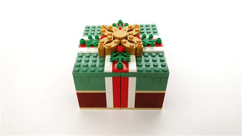 Lego Seasonal Christmas T Box 40292 Review The Brick Fan