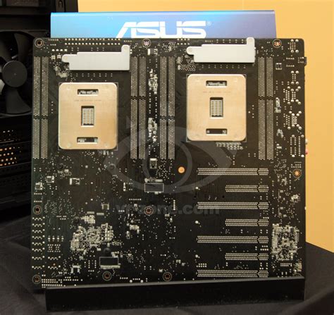 Ces 2012 Asus Challenges Evga With A Dual Socket Lga 2011 Board Of Its Own