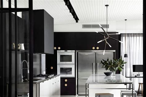 inspirasi dapur minimalis  hitam super elegan center jaya interior
