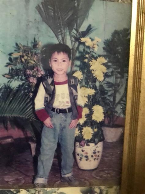 Hoàng đức có tiềm năng, mà nó chưa định hình được lối đá là playmaker hay box to box, với chất lượng huấn luyện hiện tại thì có thể mài ra đồ quý được ấy chứ. 'Hoàng tử' Đức Huy: Nhà giàu, học giỏi Toán, thích ăn bánh ...