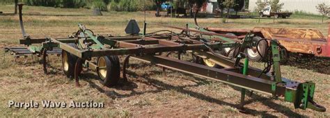 John Deere 610 Tillage Chisel Plows For Sale Tractor Zoom