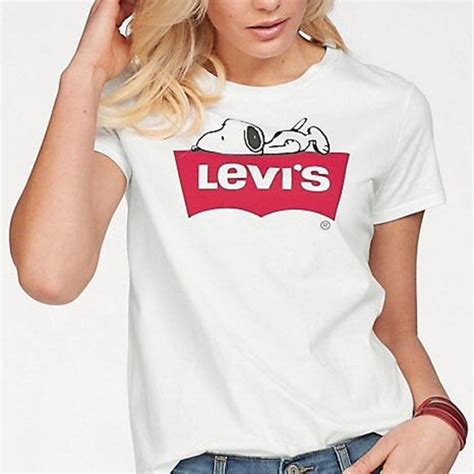 Camiseta Feminina Levis Snoopy no Elo7 | Território do ...