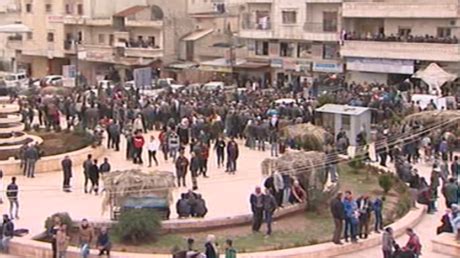 Schauplatz > syrien > unter türkischer flagge: Afrin: Menschen strömen auf die Straßen, um Pro ...