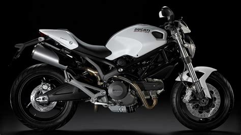 Ducati monster 796 motorcycle information: 2014 Ducati Monster 696 Review - Top Speed
