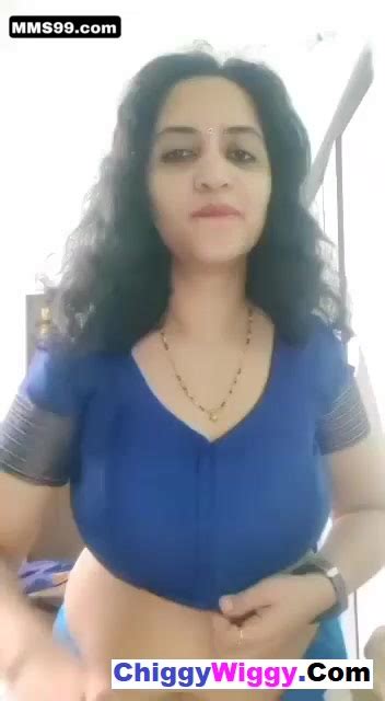 Beautiful Desi Aunty Showing Her Big Boobs To Her Online Lover See How