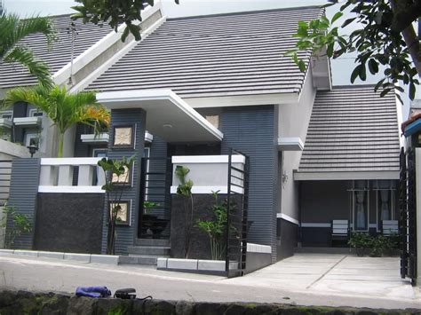 Pagar Teras Rumah Dari Kayu – Jasa Renovasi Kontraktor Rumah | Jual