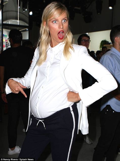 Baby S First Fashion Week Karolina Kurkova Shows Off Her Growing Bump