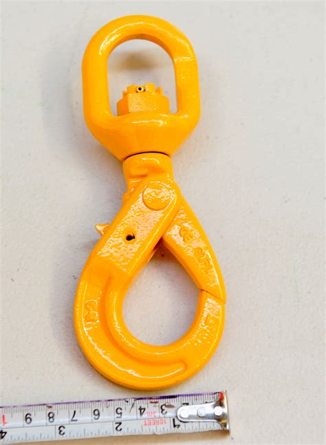 Swivel Self Locking Safety Hook 6mm Wll 112ton Grade 80 Chain Liftin