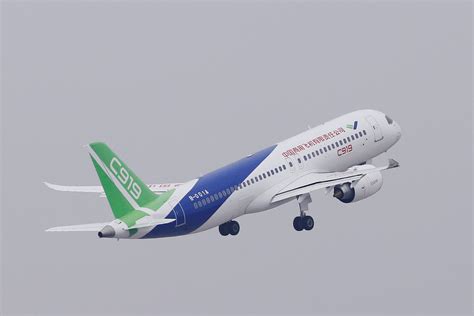 Chinese Passenger Plane Takes off in Shanghai after Three ...