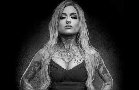 Tattoo Artist Ryan Ashley Malarkey Is The First Woman To Claim Ink