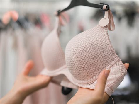 Expert Tips For Finding The Right Bra Size And Fit Self