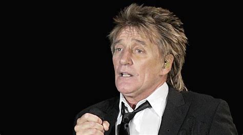 Sir rod stewart was on his way to becoming one of the most successful recording artists in history in 1974 when he moved to america and signed with warner bros. news.ch - Rod Stewart bekommt einen Sohn - People, Musik ...