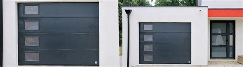 Fabriqué en france en sapin du nord certifié pefc ou en bois exotique, aux 3 barres 3 pentures et 2 écharpes. porte de garage 3 vantaux bois - Les menuiseries exterieure