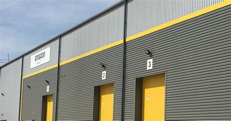 A17u) business, financial highlights currently, ascendas reit is the largest reit in singapore in terms of market capitalisation. Singapore's Ascendas Reit makes £207m UK logistics debut ...