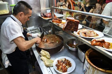 Il Primo Street Food Al Mondo A Vincere Una Stella Michelin A Singapore