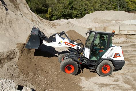 Delivered The First Bobcat L85 Compact Wheel Loader In Italy The