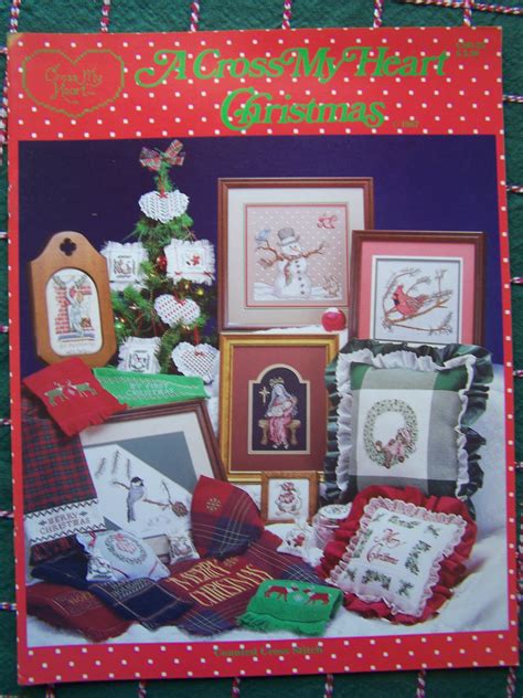 If you like counted cross stitch christmas ornament patterns, you may also like 20 Vintage Counted Cross Stitch Christmas Patterns ...