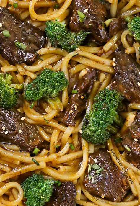 There are plenty of instant noodles choice on the market. Instant Pot Beef and Broccoli Noodles - Swanky Recipes