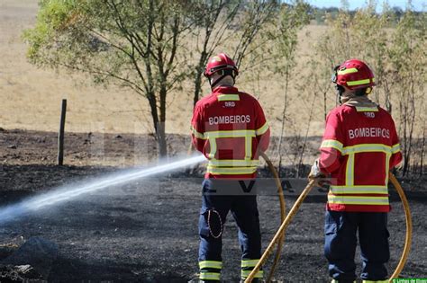 No nível mais grave, com mais de 240 casos por 100 mil habitantes (480 nos concelhos de baixa densidade populacional) em 14 dias pela. Alguns concelhos do Alentejo em risco elevado e moderado ...